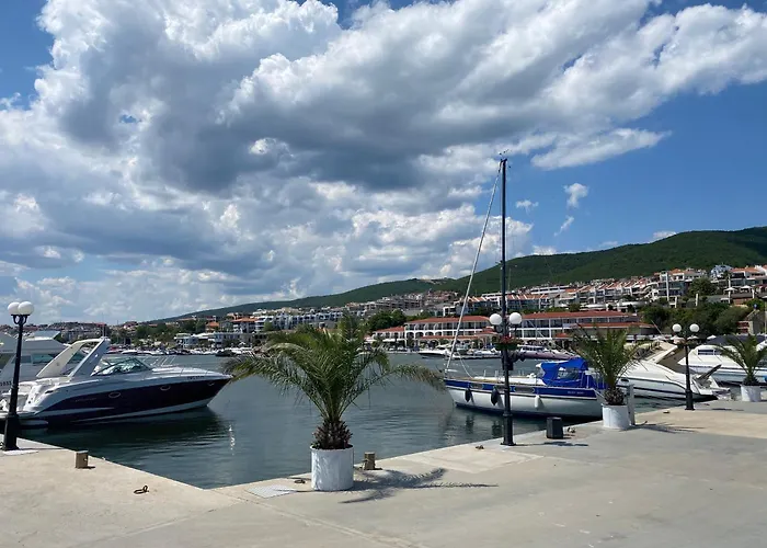 Horizon 19 'a' Апартамент